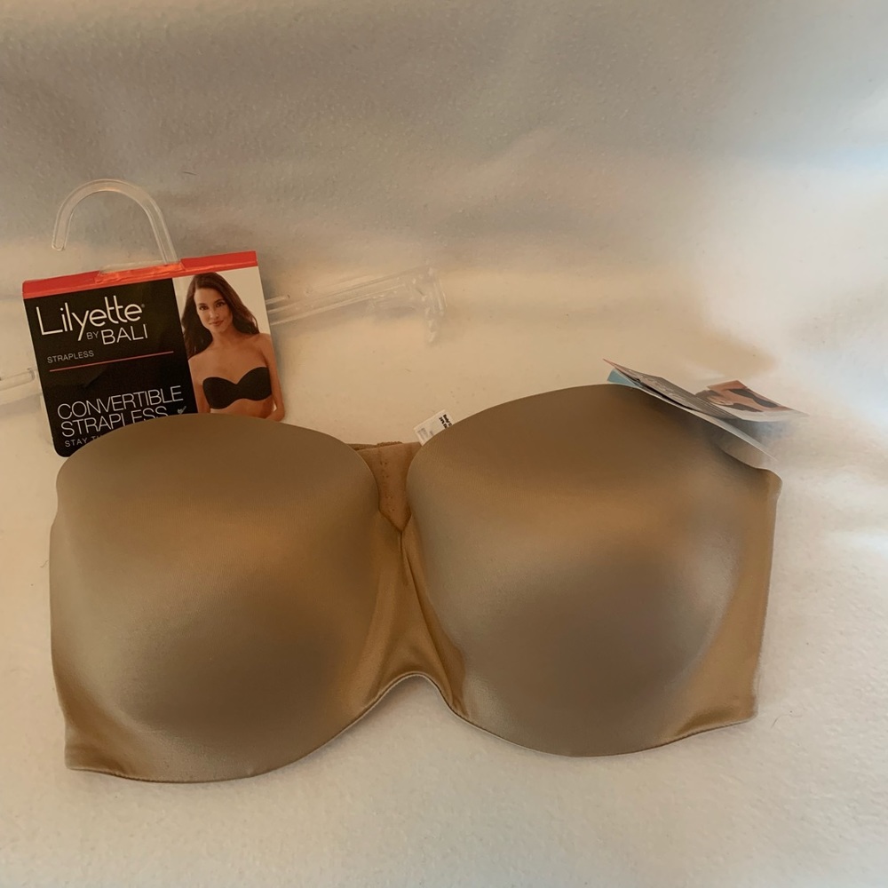 NWT Lilyllete by Bali convertible strapless bra